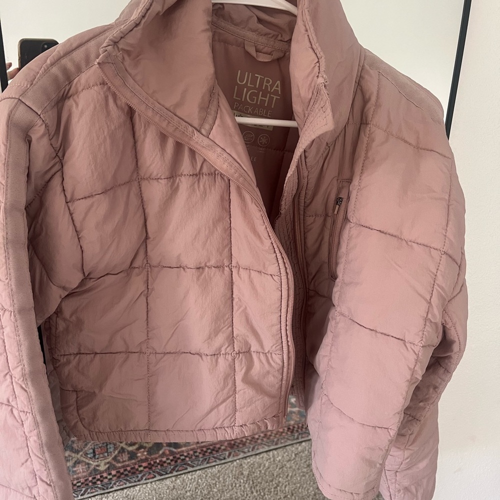 Love Tree Women's Light Pink Puffer Jacket